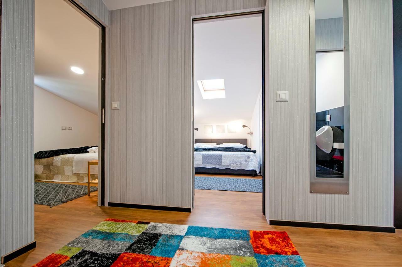 Lakovich Sea View Apartments 로비니 외부 사진