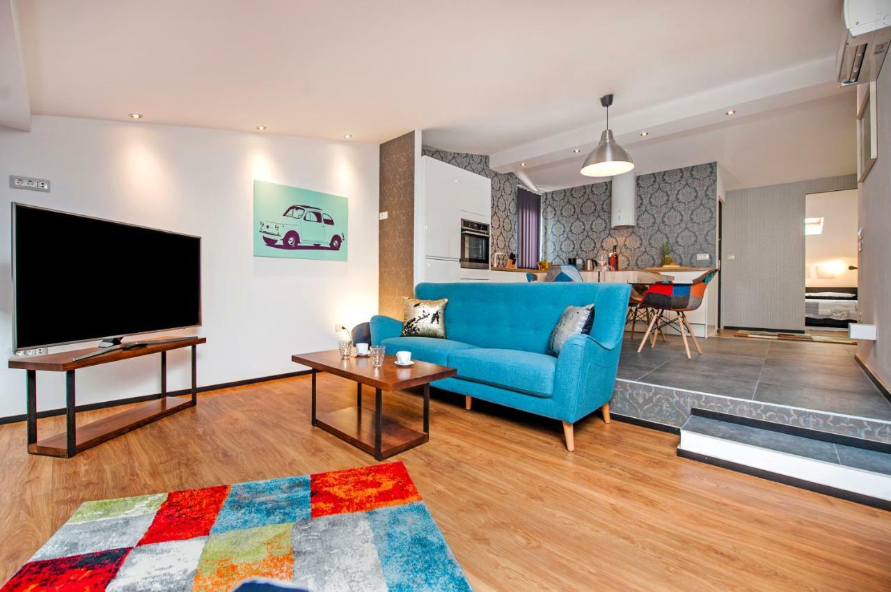 Lakovich Sea View Apartments 로비니 외부 사진