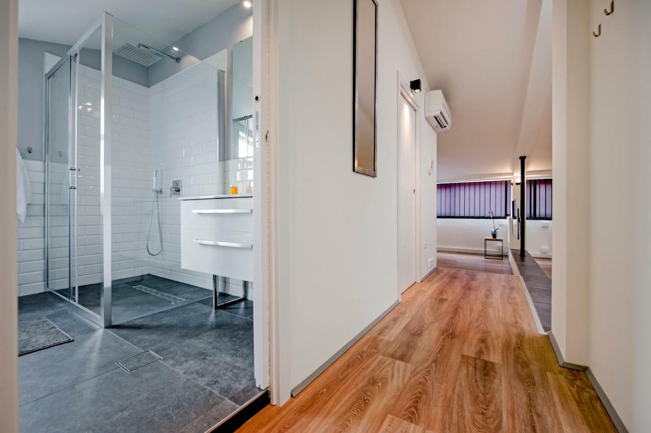 Lakovich Sea View Apartments 로비니 외부 사진