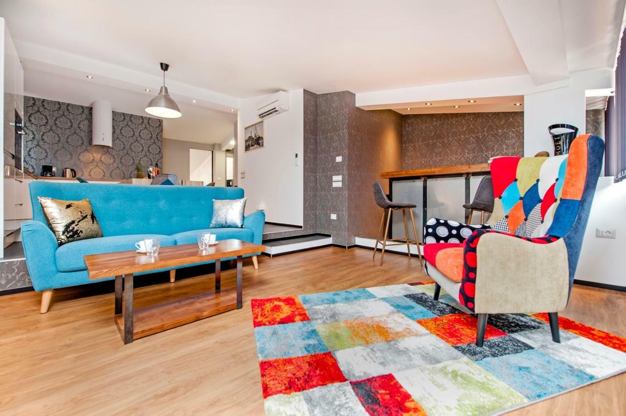 Lakovich Sea View Apartments 로비니 외부 사진